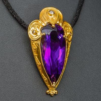 Incredible Amethyst & Diamond 22kt Pendant