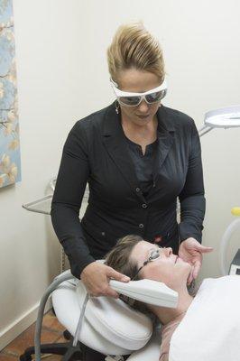 IPL / BBL Photofacials remove brown and red discolorations