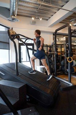 High incline treadmill for advanced run training.