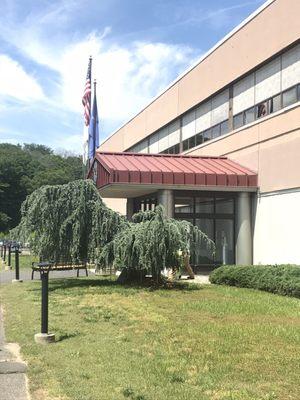 American EagleFinancial Credit Union , Middletown branch entrance.