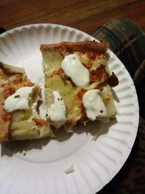 Baked potato pizza