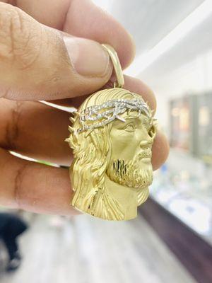 14k Yellow Gold Jesus Head Pendant