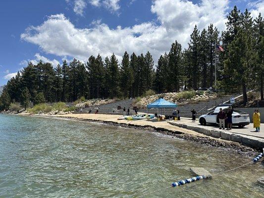 Lakeview Commons Beach, where we launch the kayaks