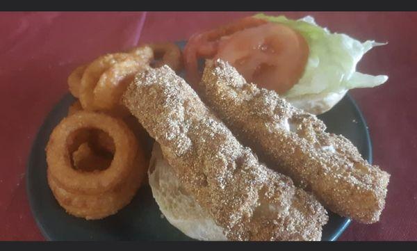 Cod fish and onion rings !