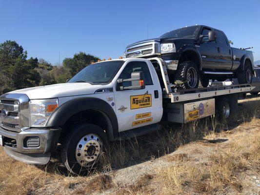 Long distance towing service