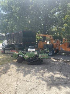 The right equipment to ensure the tree service our customer request is done professionally & efficiently!