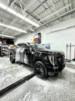 Decontamination wash, preparation for paint correction and ceramic coating