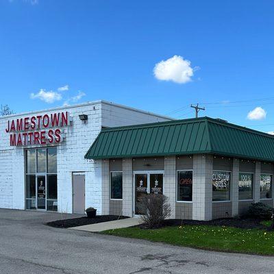 Exterior of the Lockport Mattress Store