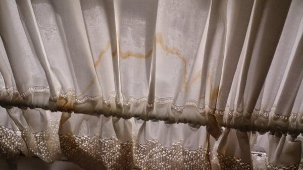 Sickening drapes in hallway