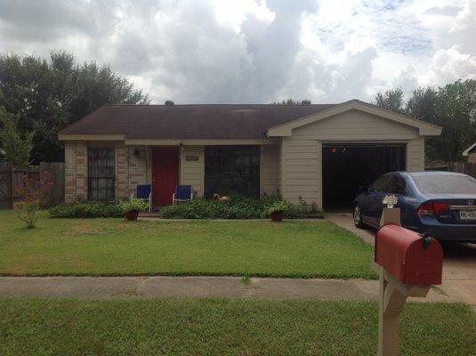 Just listed in Hockley Tx; 3 bedroom 1 bath, 1 car garage home, includes all of the appliances! $110,000