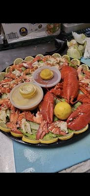 Lobster  platter please