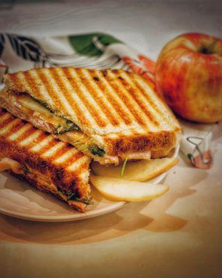 Turkey, Cheddar, Apple and Arugala with a Dijon mustard