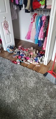 Kids closet BEFORE a Queens Of Clean Maid House Cleaning Lutz