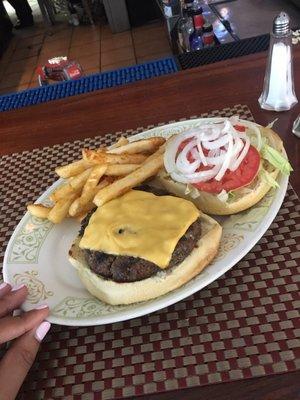 Cheeseburger with French fries