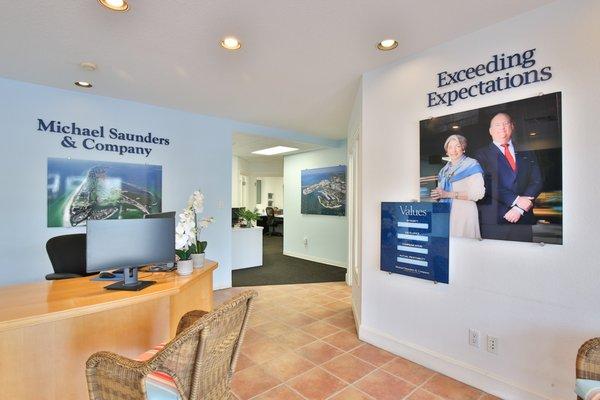 Welcome to Michael Saunders & Company's Mid-Longboat Key Office. Longboat Key Real Estate, Homes, and Condos.