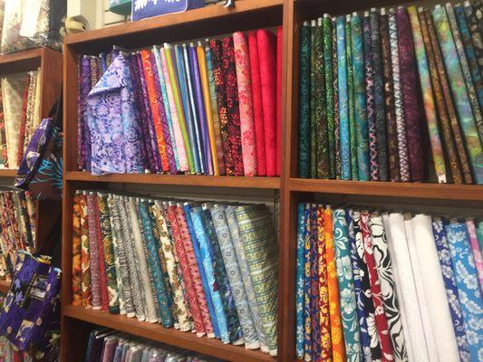 Quilts'n Fabric Land