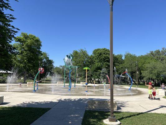 Splash pad