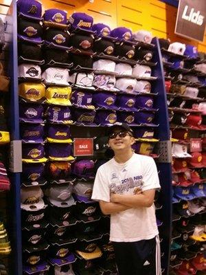 Los Angeles Lakers hats 10-9-19!!!