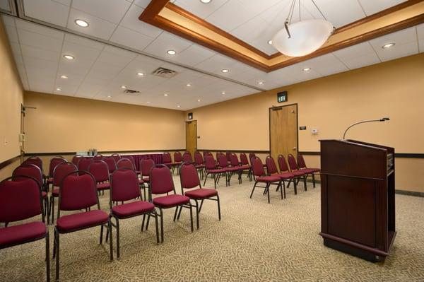 Natchez/New Orleans Meeting Room set in theater can seat up to 60. This 680 sq. ft. space is perfect for smaller meetings.