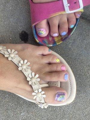 Tie die toe nails