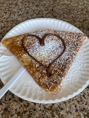 Nutella crepe made with love