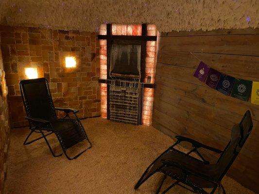 Halotherapy/Himalyan Salt Room