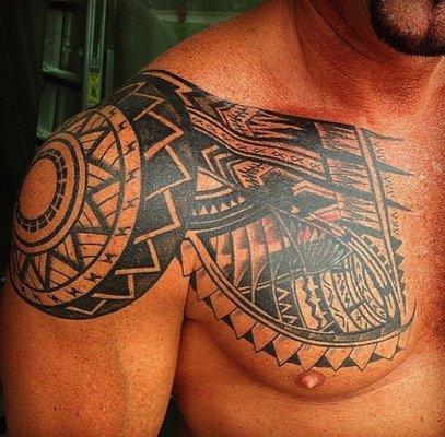 Polynesian piece tattooed by Evan Lemboris.