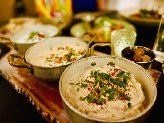 Mezze Platter. A beautiful starter. IG@loveplaypeace