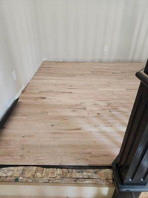 Dramis Hardwood Floors