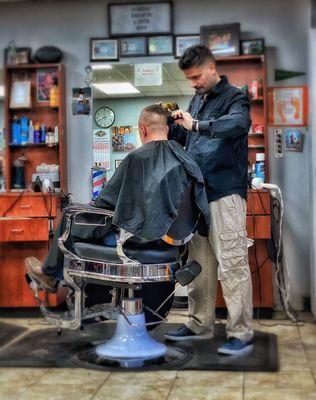 Dominic's Barbershop