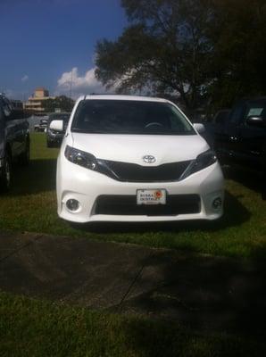 2013 Toyota Sienna front view