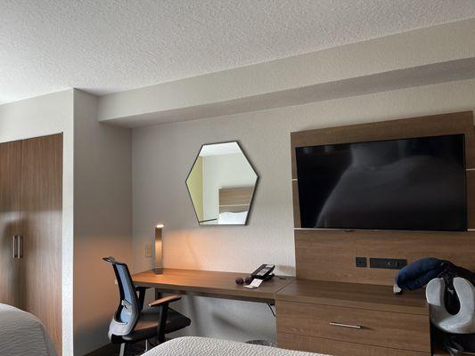 Holiday Inn Express & Suites Pembroke Pines-Sheridan St, an IHG Hotel