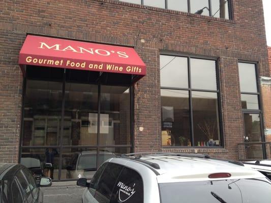 Mano's Wine