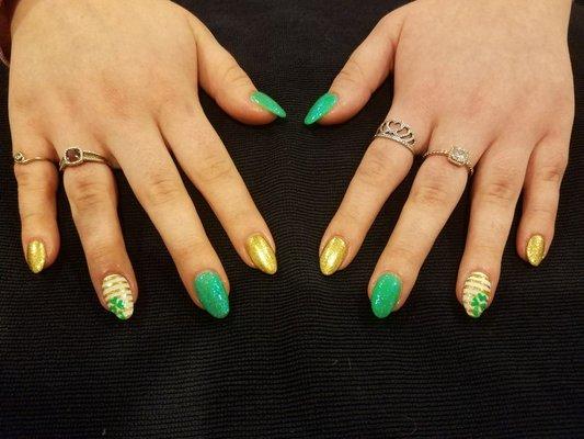 St.pattys day nails..2017 fav