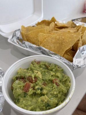 Guacamole and chips