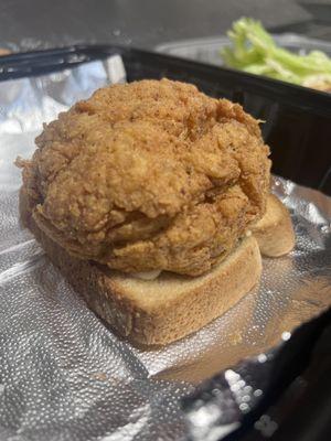 Fried crab cakes sandwiches