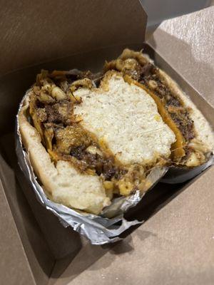 Beef Patty with Oxtail and Mac & Cheese