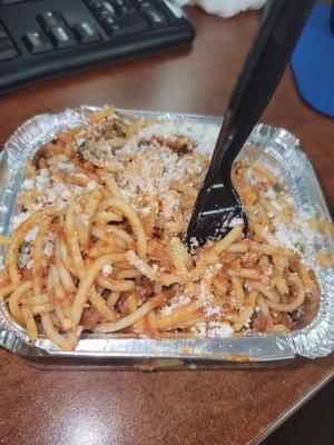 Lunch of the Day: Spaghetti Bolaganese 4/5 could be more saucy for me