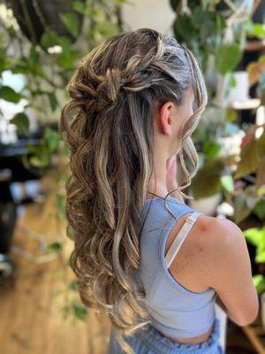 Pretty up-do's