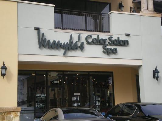 Veronyka's Color Salon & Spa