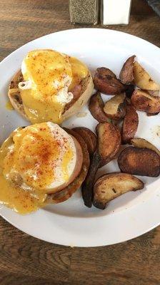 Classic Eggs Benedict