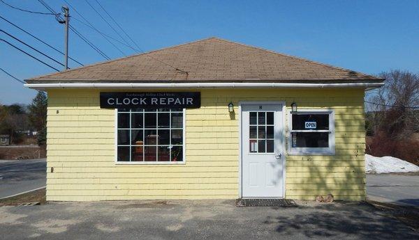 Storefront at 605 US Route-1 Enter from Broadturn Road