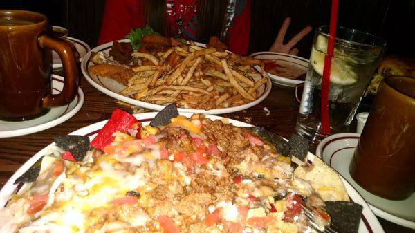 Nachos & appetizer sampler.