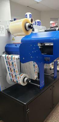 Product label cutter