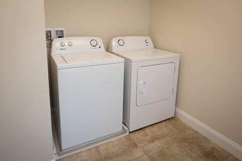 Full Size Washer/Dryer in each Unit