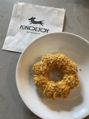 Corn flake donut