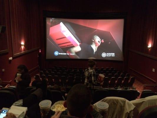 Theater, love stadium seating!