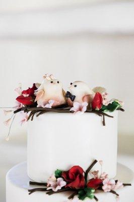 The beautiful toppers to our cake. Credit: Michelle Chang Photography.