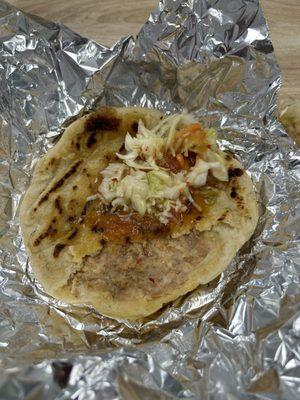 Pupusa revuelta (chicharron con queso)