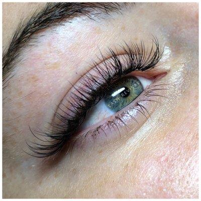 Hybrid (Volume & Classic mix) Lash Extensions